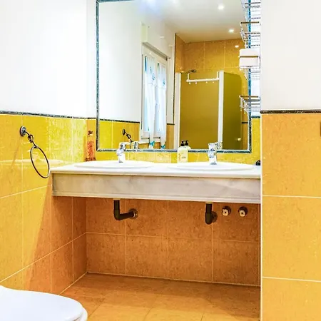 Nice Home In Estepona With Outdoor Swimming Pool, Wifi And 3 Bedrooms Сasa de vacaciones Estepona